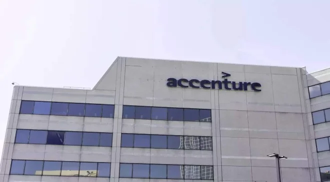 Accenture: The Real Story Behind the Stock, AI, and Layoff Rumors – What Reddit Is Saying